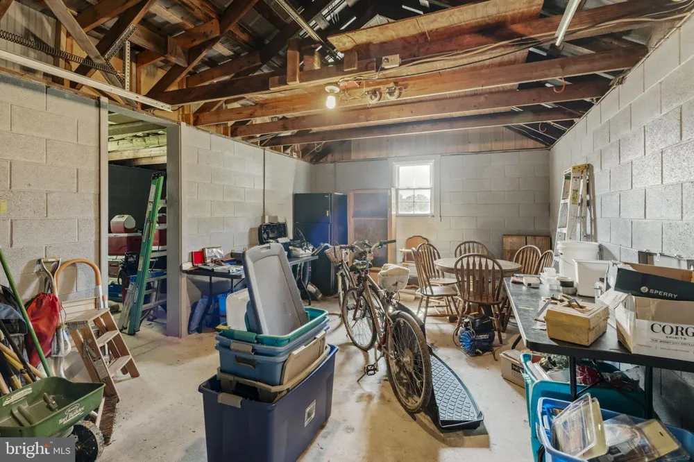 426 E 28TH DIVISION HIGHWAY Lititz, PA 17543