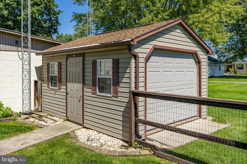 426 E 28TH DIVISION HIGHWAY Lititz, PA 17543