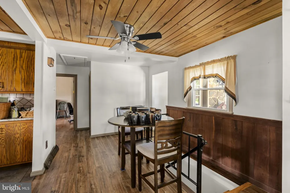426 E 28TH DIVISION HIGHWAY Lititz, PA 17543