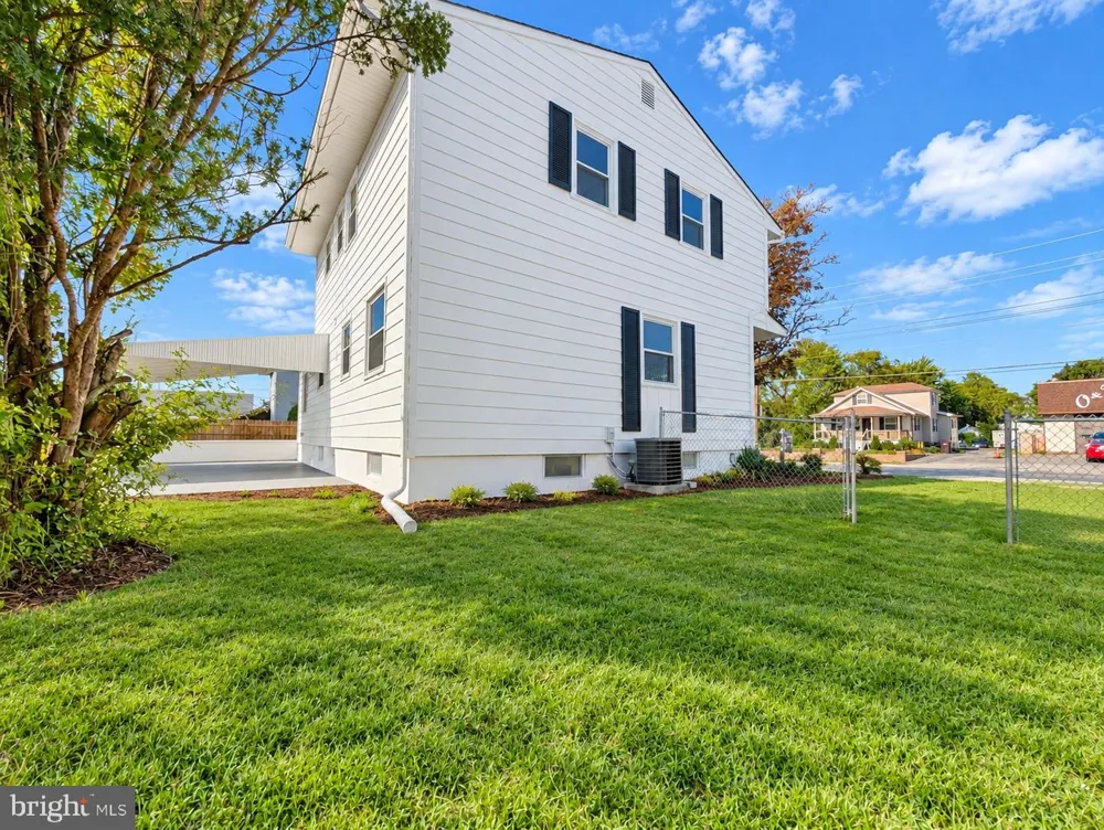 302 S CHESTER AVENUE Delran, NJ 08075