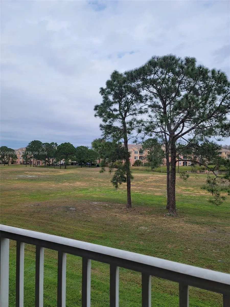 14049 FAIRWAY ISLAND DR #123 Other City - In The State Of Florida, FL 32837