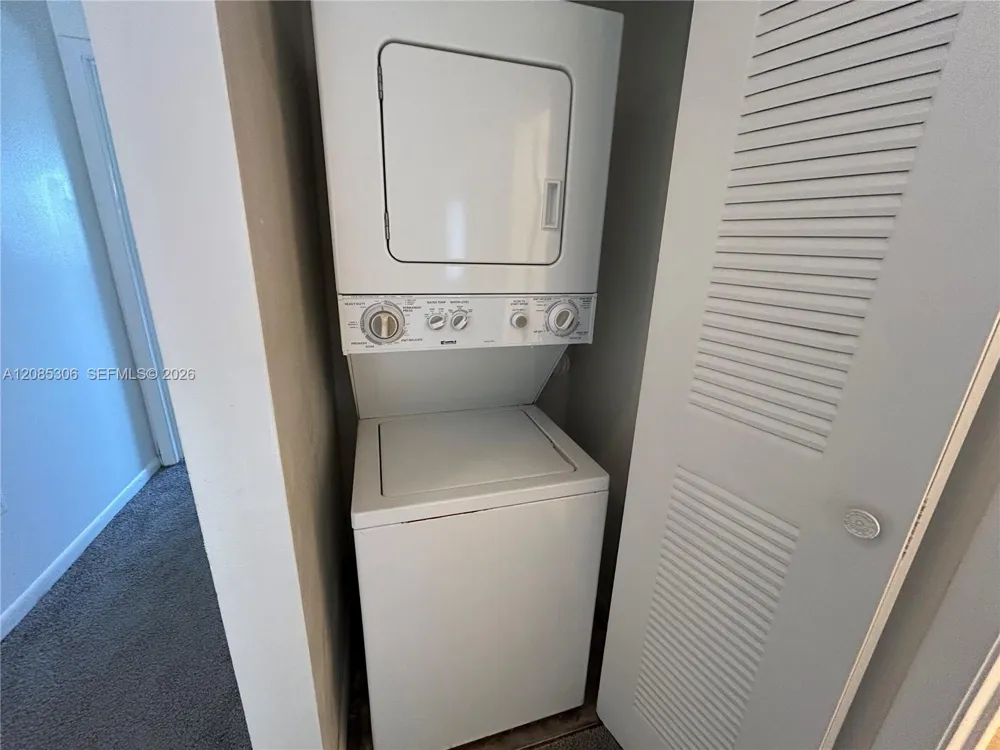 5200 NW 31st Ave #53 Fort Lauderdale, FL 33309