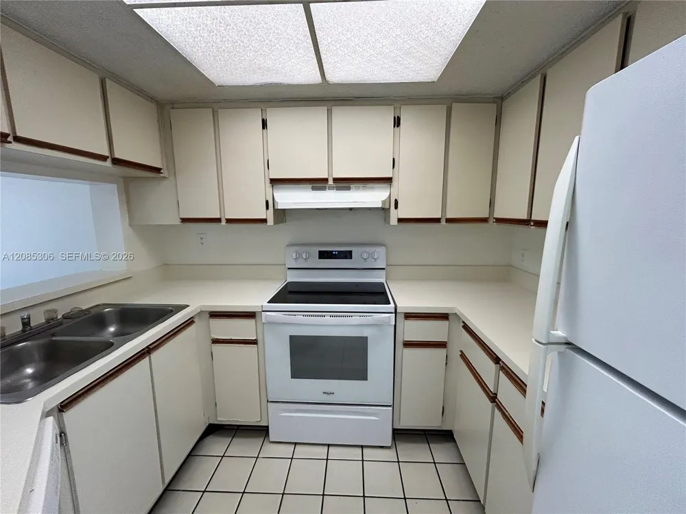5200 NW 31st Ave #53 Fort Lauderdale, FL 33309