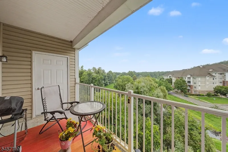 4421 Warrens Way Wanaque, NJ 07465
