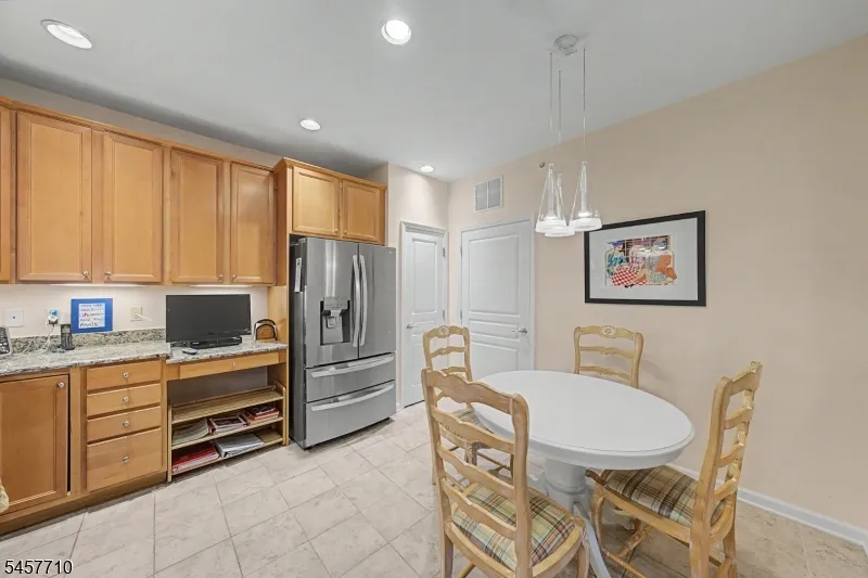 4421 Warrens Way Wanaque, NJ 07465