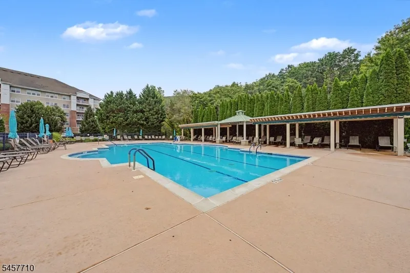 4421 Warrens Way Wanaque, NJ 07465