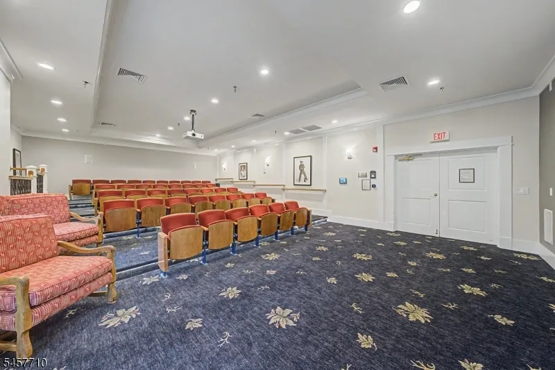 4421 Warrens Way Wanaque, NJ 07465