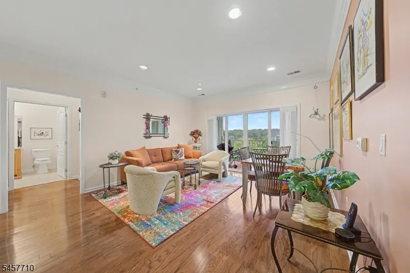 4421 Warrens Way Wanaque, NJ 07465