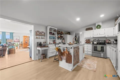 140 Private Road 801