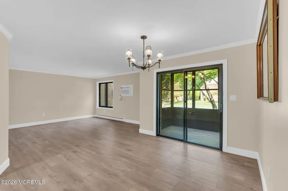 39 Meadow Green Circle #D Manalapan, NJ 07726