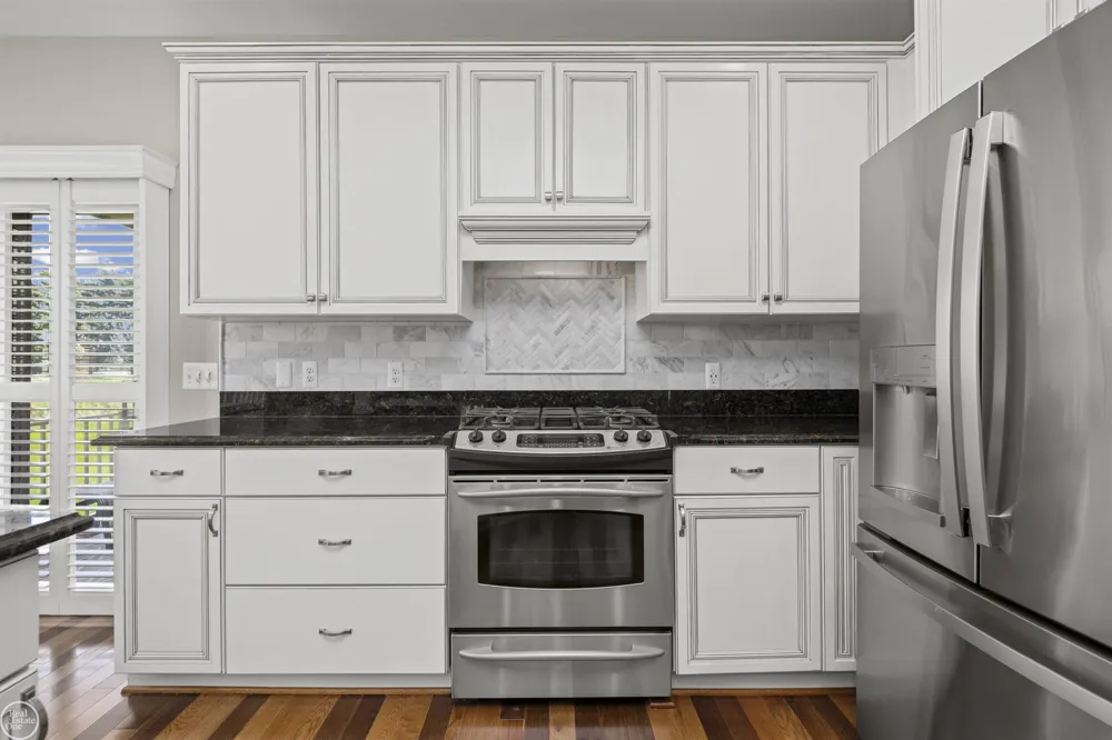 22800 Amber River Drive Macomb Township, MI 48042