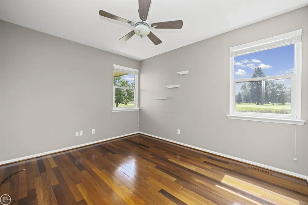 22800 Amber River Drive Macomb Township, MI 48042