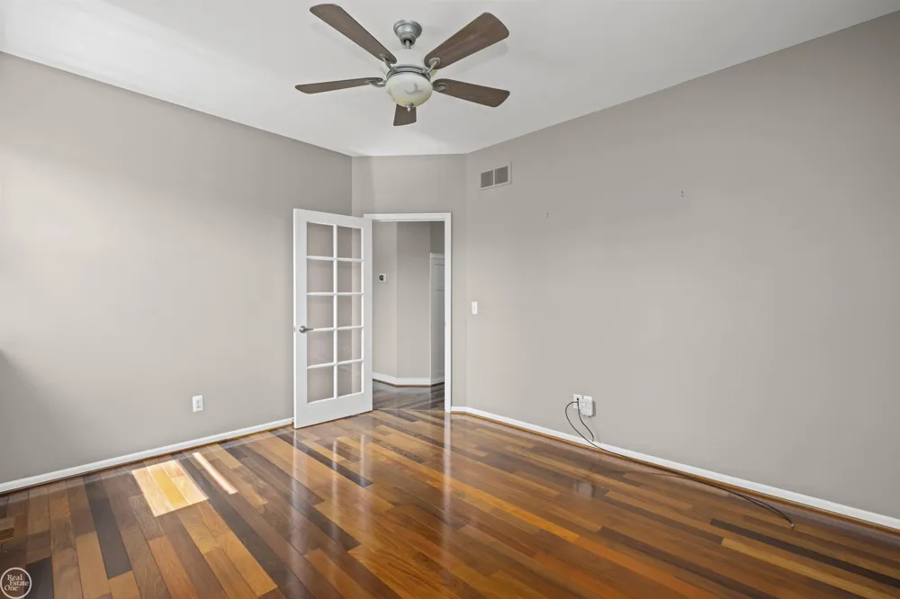 22800 Amber River Drive Macomb Township, MI 48042