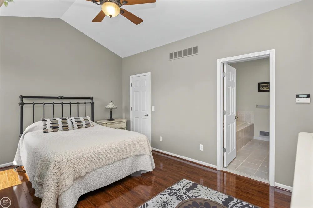 22800 Amber River Drive Macomb Township, MI 48042
