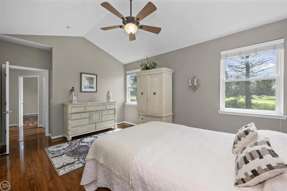 22800 Amber River Drive Macomb Township, MI 48042