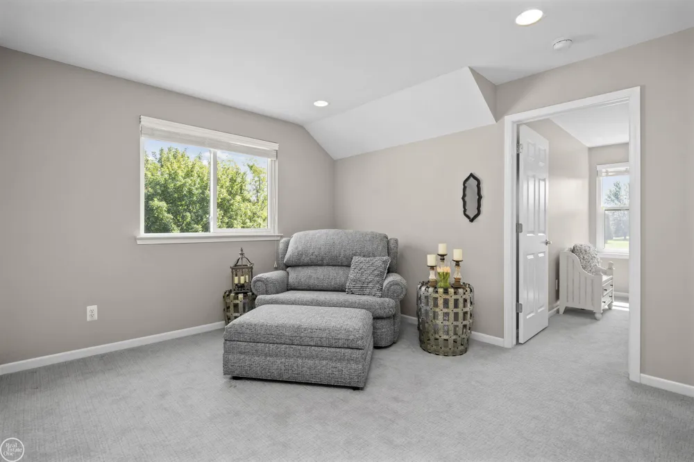 22800 Amber River Drive Macomb Township, MI 48042