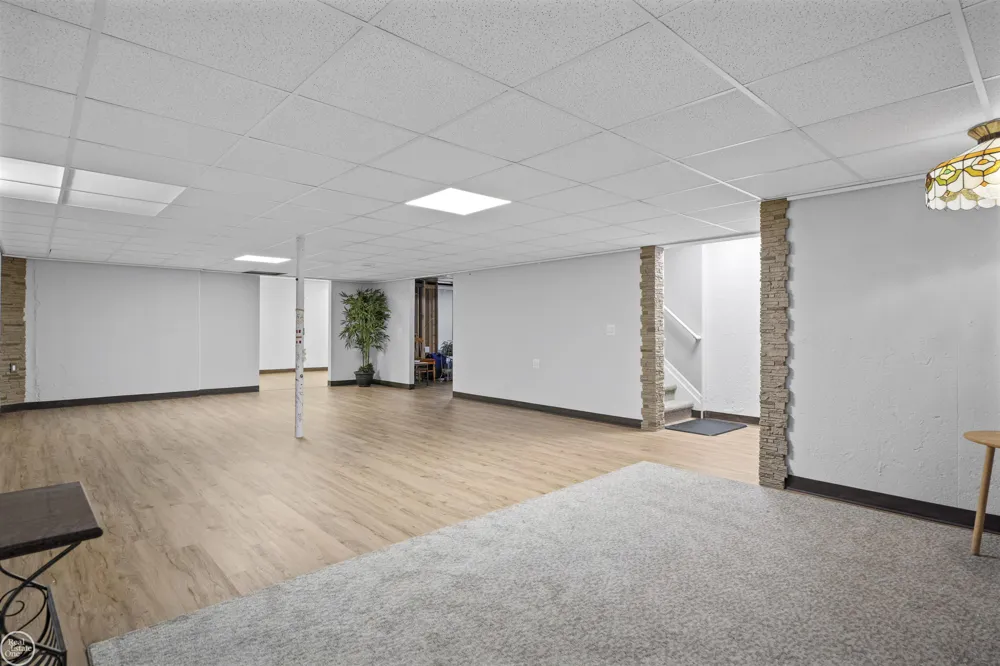 22800 Amber River Drive Macomb Township, MI 48042