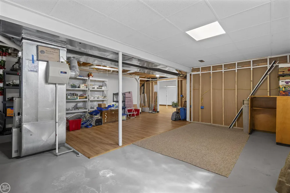 22800 Amber River Drive Macomb Township, MI 48042