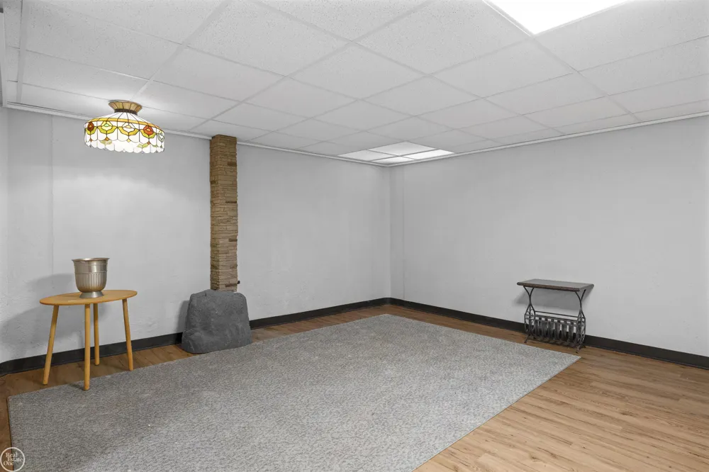 22800 Amber River Drive Macomb Township, MI 48042