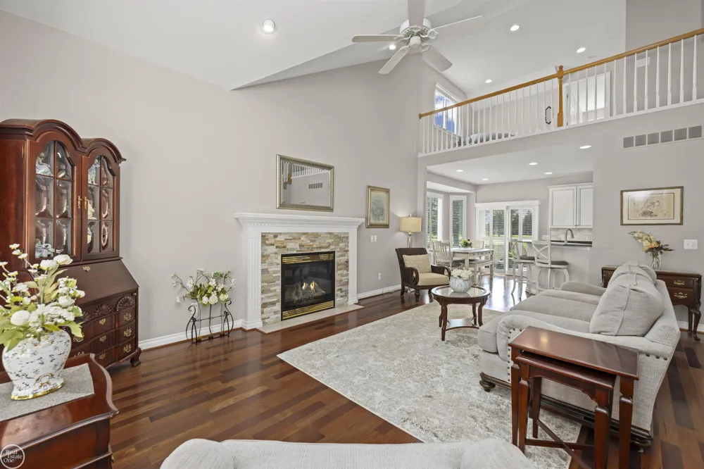 22800 Amber River Drive Macomb Township, MI 48042