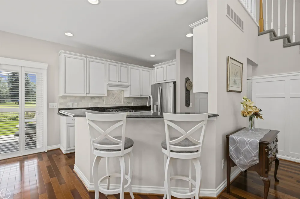 22800 Amber River Drive Macomb Township, MI 48042