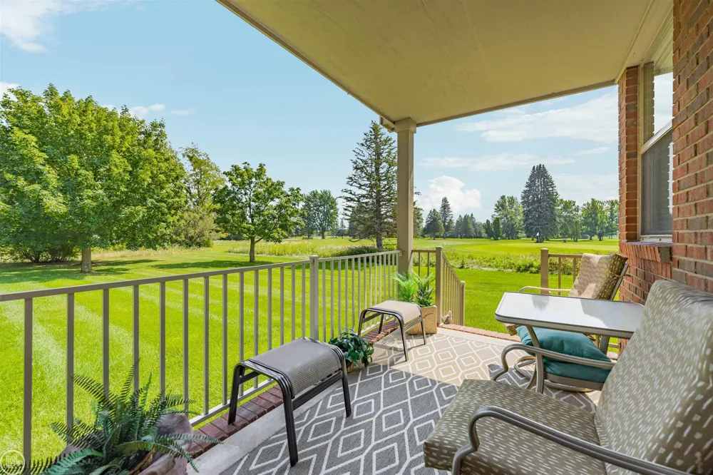 22800 Amber River Drive Macomb Township, MI 48042