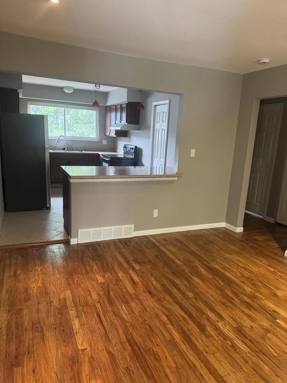 4859 Mansfield Avenue #8H Royal Oak City, MI 48073