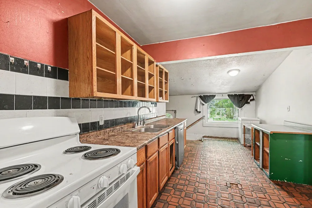 5 Randolph Street Bangor City, MI 49013
