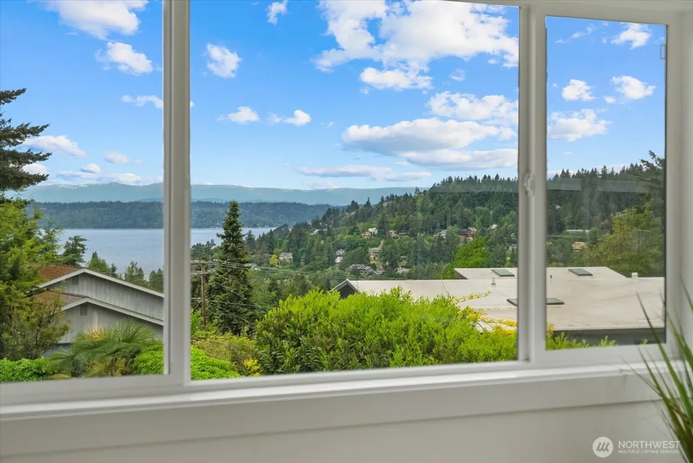 228 SW 183rd Street Normandy Park, WA 98166