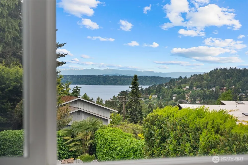 228 SW 183rd Street Normandy Park, WA 98166