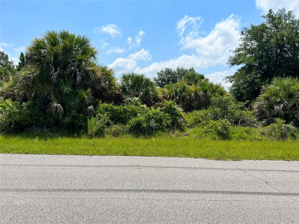 7020 HAWKSBURY STREET Englewood, FL 34224