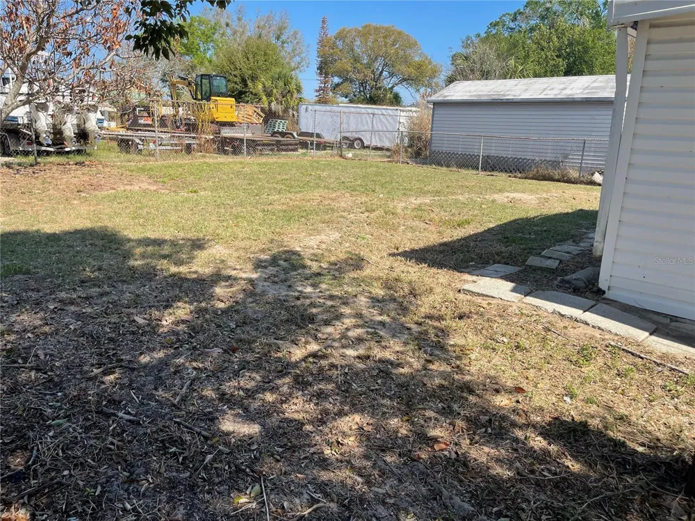 309 CENTER STREET Auburndale, FL 33823