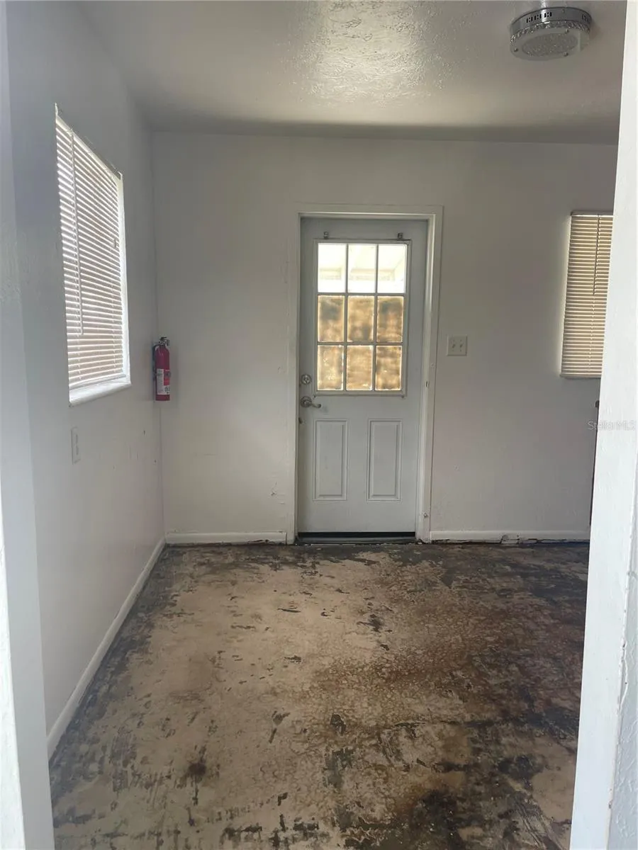 309 CENTER STREET Auburndale, FL 33823