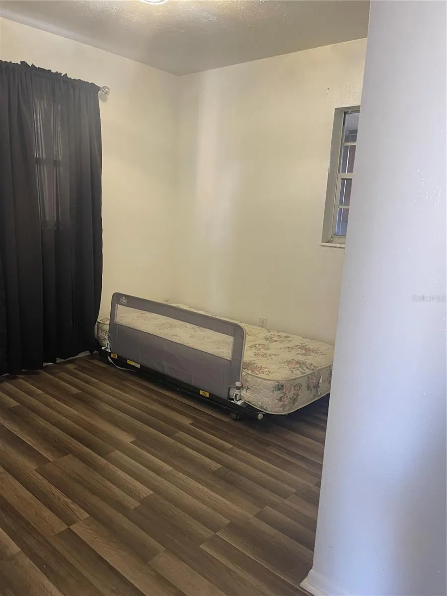 309 CENTER STREET Auburndale, FL 33823