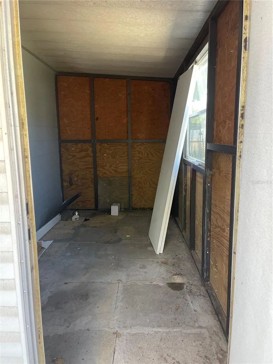 309 CENTER STREET Auburndale, FL 33823