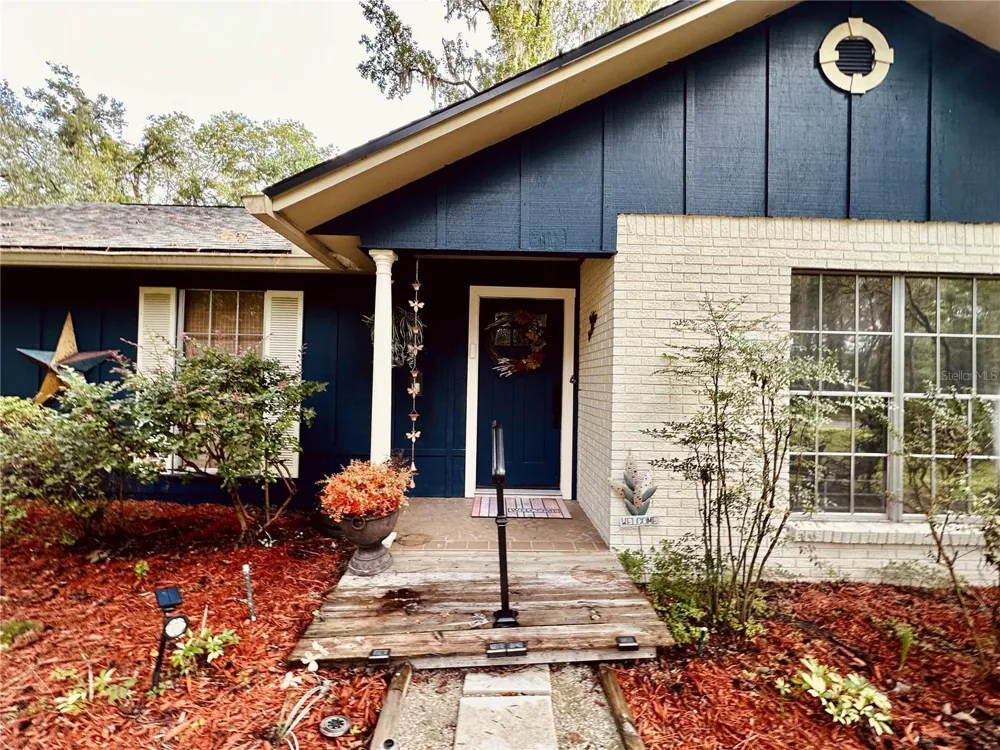 8614 SW 1ST AVENUE Gainesville, FL 32607