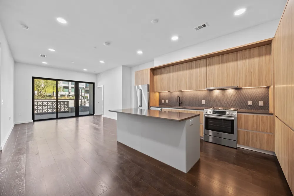 2209 S 1st Street #121 Austin, TX 78704