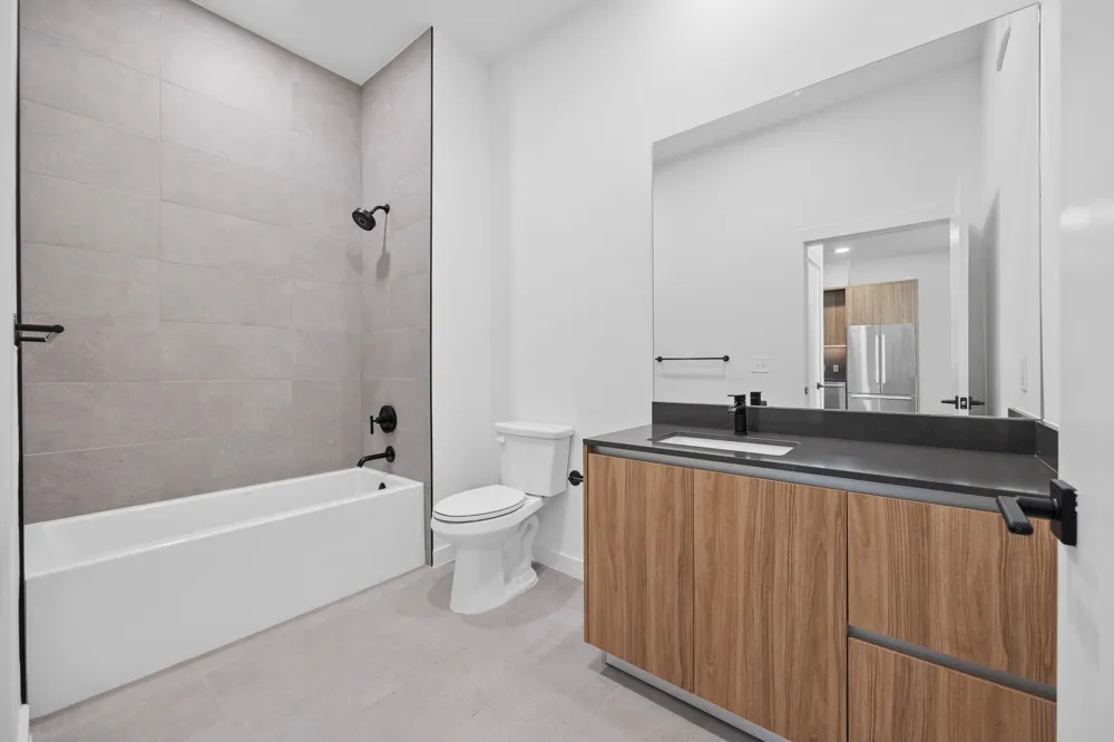 2209 S 1st Street #121 Austin, TX 78704
