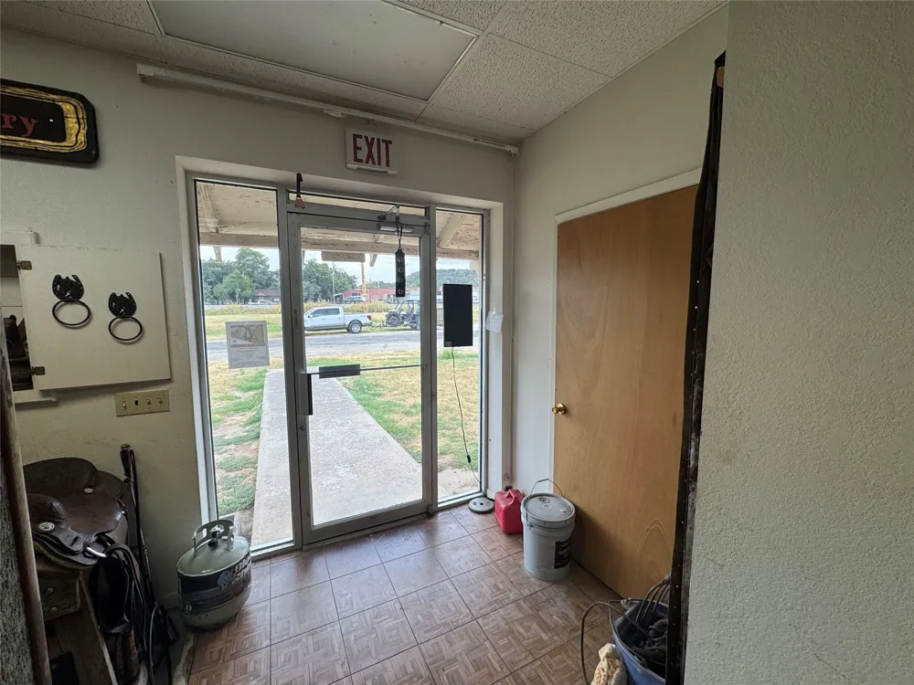 201 E Crockett Street Gordon, TX 76066