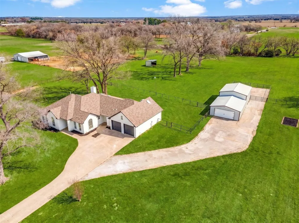 9986 Copeland Place Pilot Point, TX 76258