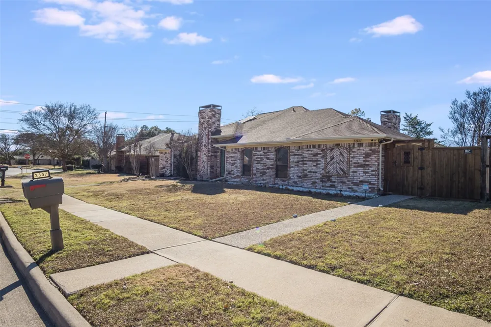 3305 Hilltop Lane Plano, TX 75023