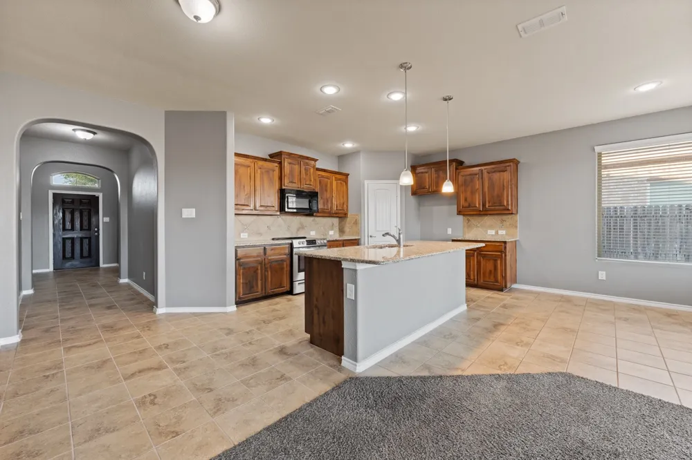 1105 Sierra Blanca Drive Fort Worth, TX 76028