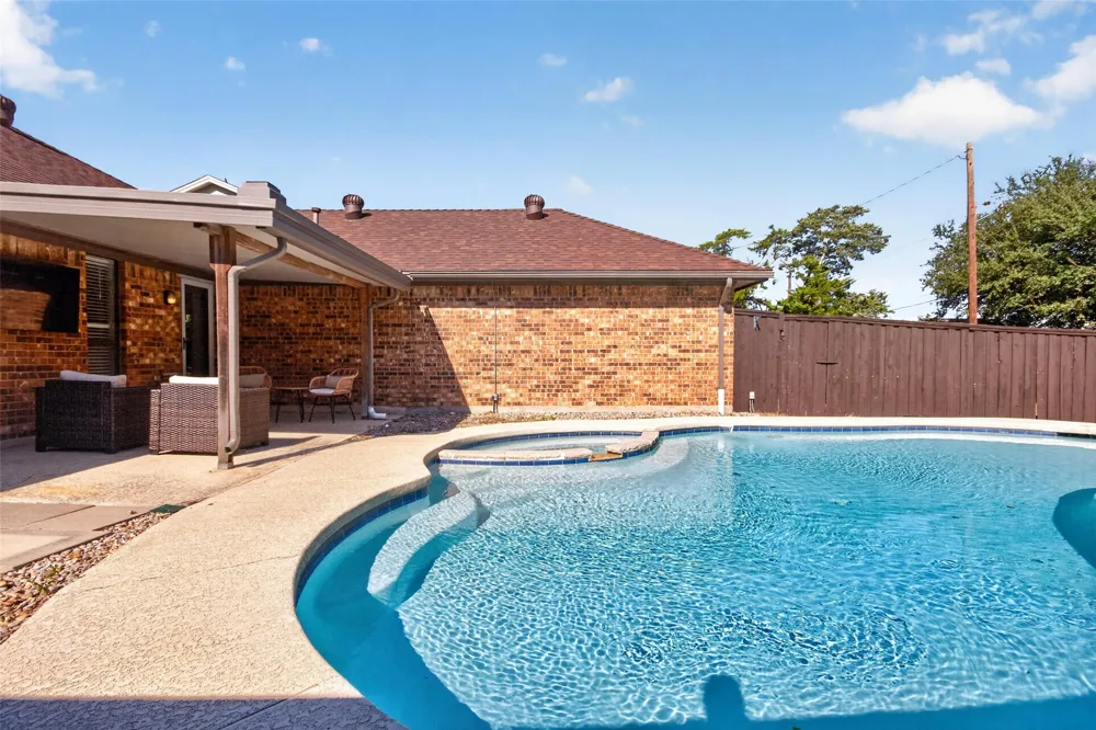 9107 Sweetwater Drive Dallas, TX 75228