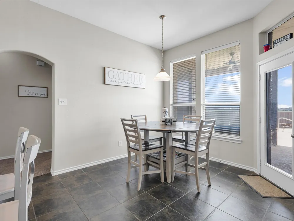 205 King George Road Ponder, TX 76259