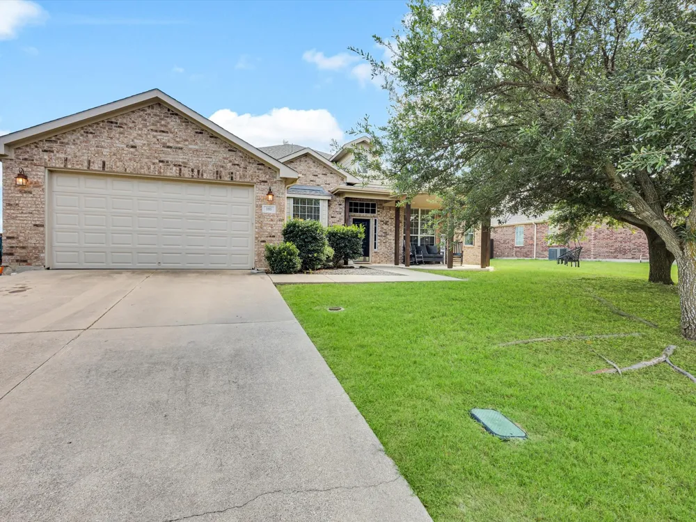 205 King George Road Ponder, TX 76259