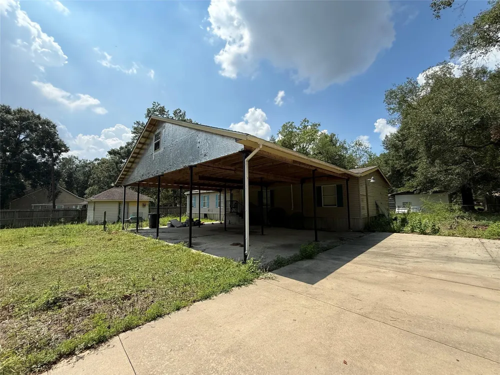 16550 Oakwood Drive Splendora, TX 77372
