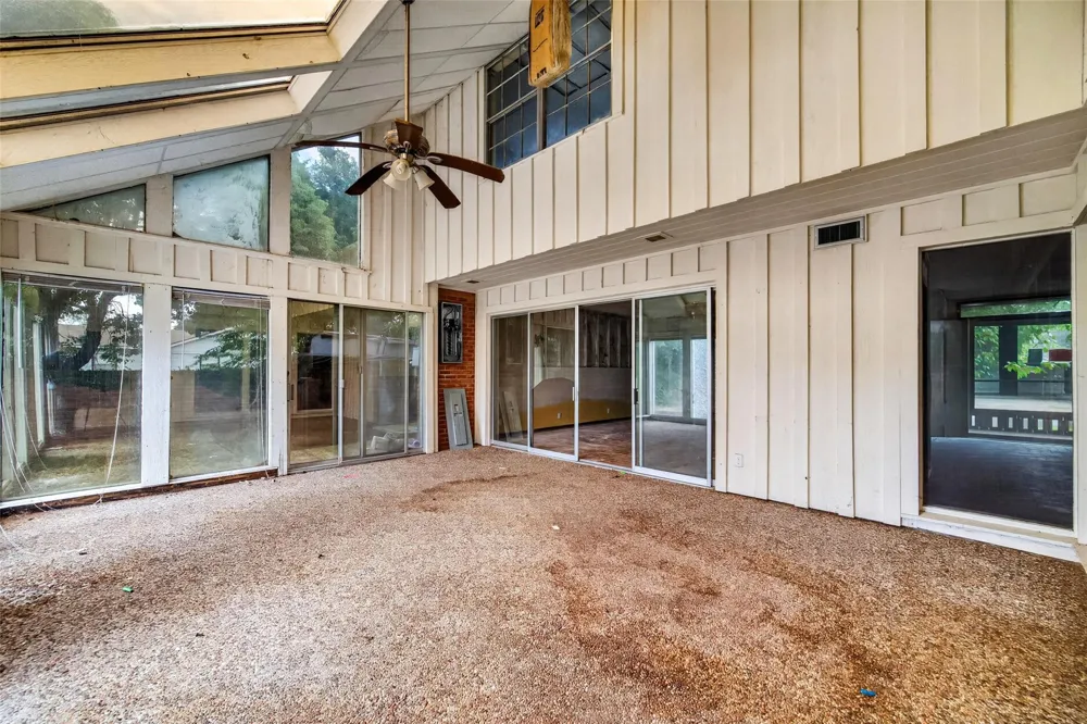 2106 New Mexico Street Baytown, TX 77520