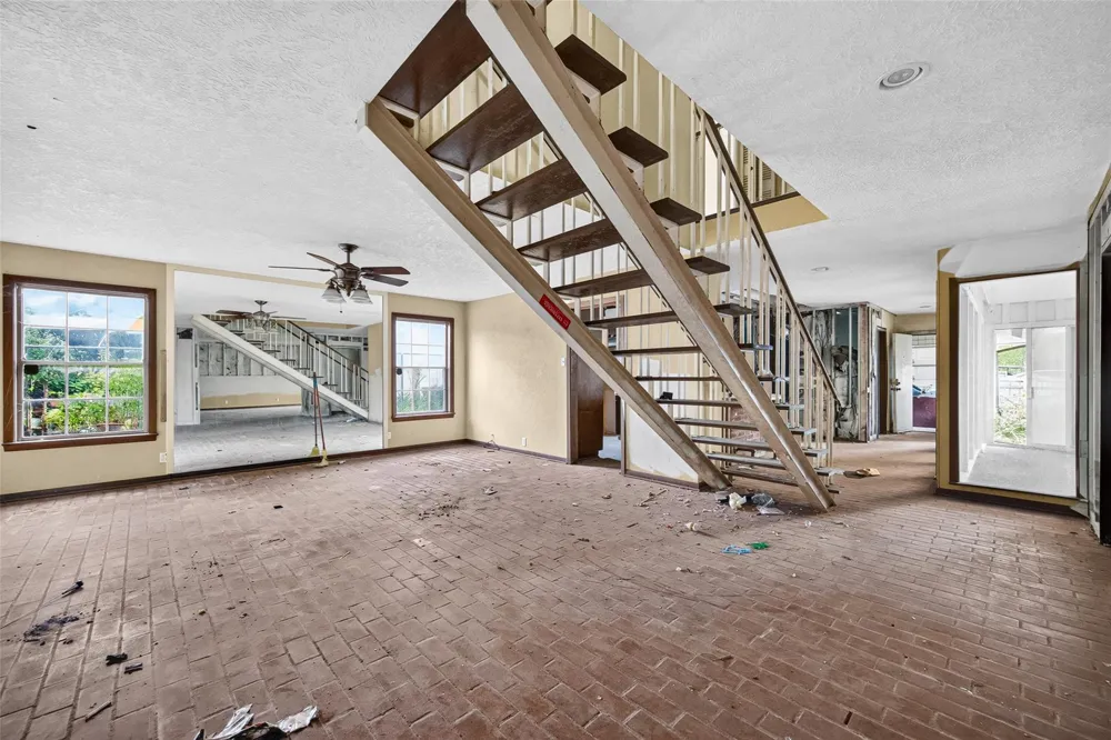 2106 New Mexico Street Baytown, TX 77520