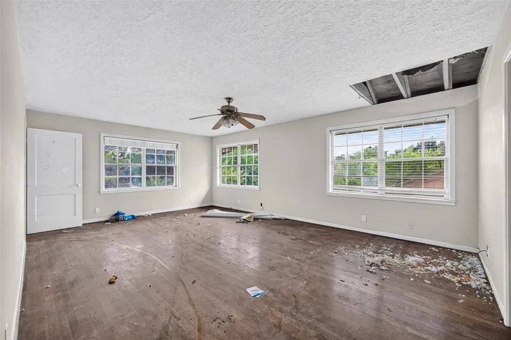 2106 New Mexico Street Baytown, TX 77520