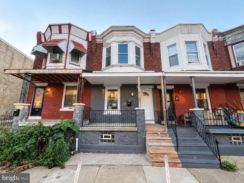 323 SALFORD STREET